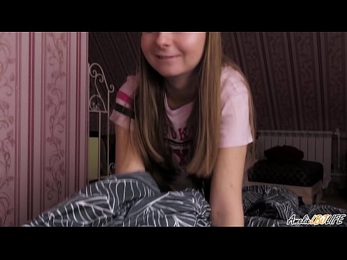❤️ Blondinka globoko sesa svojega prijatelja in dobi spermo v usta Porno na sl.obuvlisett.ru ﹏